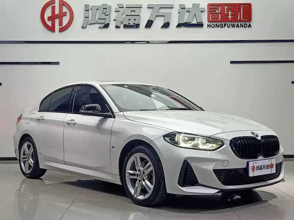 BMW 1 Series 2021 из CN, фото 3