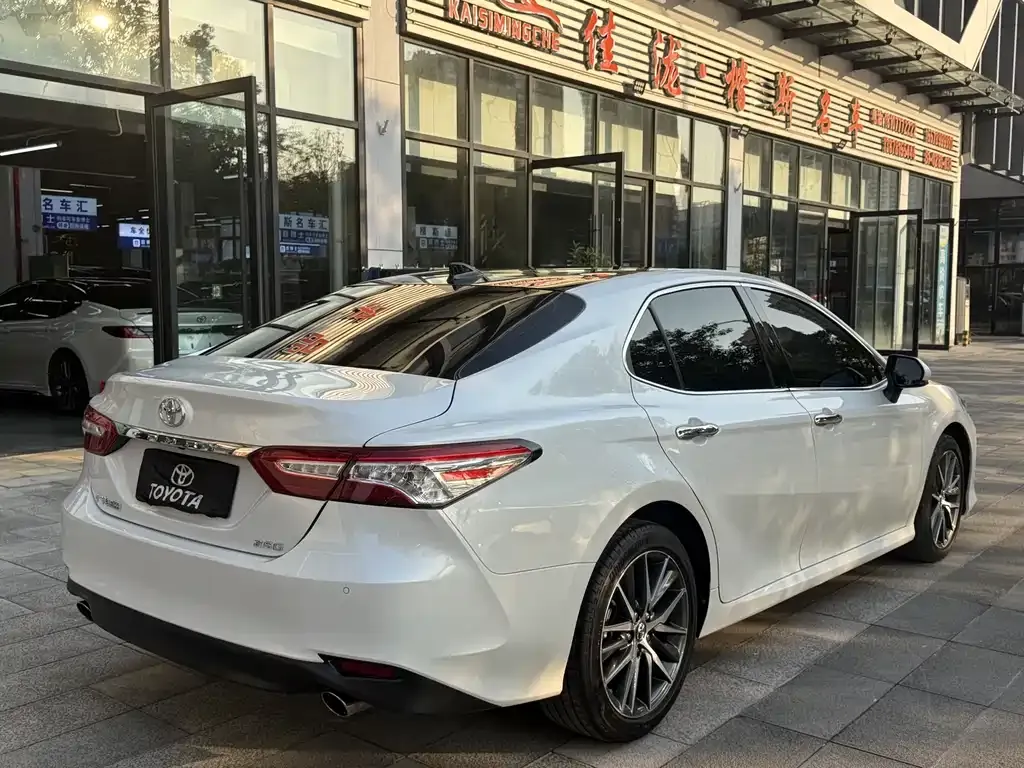 Toyota Camry 2021 из CN, фото 4