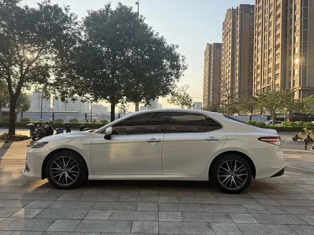 Toyota Camry 2021 из CN, фото 10