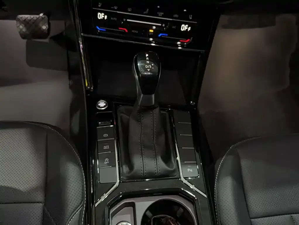 Volkswagen Passat — фото 5