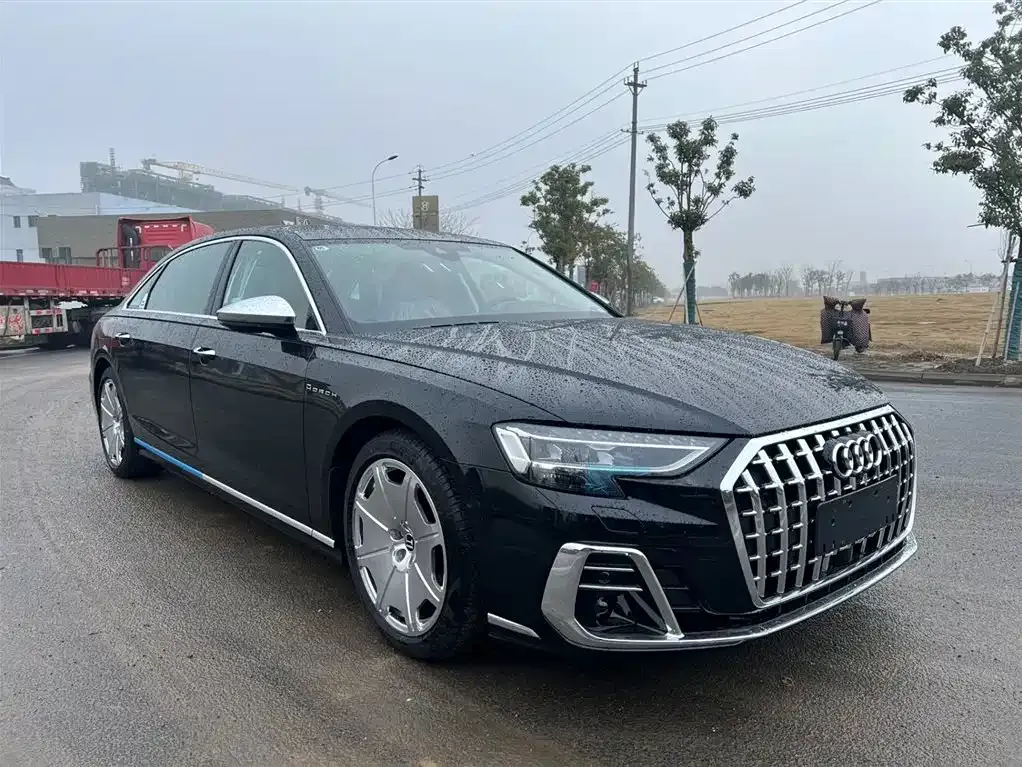 Audi A8 — фото 4