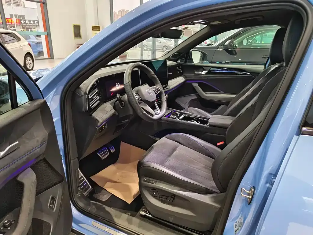 Volkswagen Tiguan L 2024 из CN, фото 8