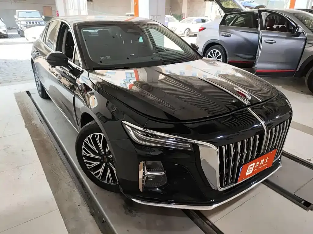 Hongqi H5 — фото 3