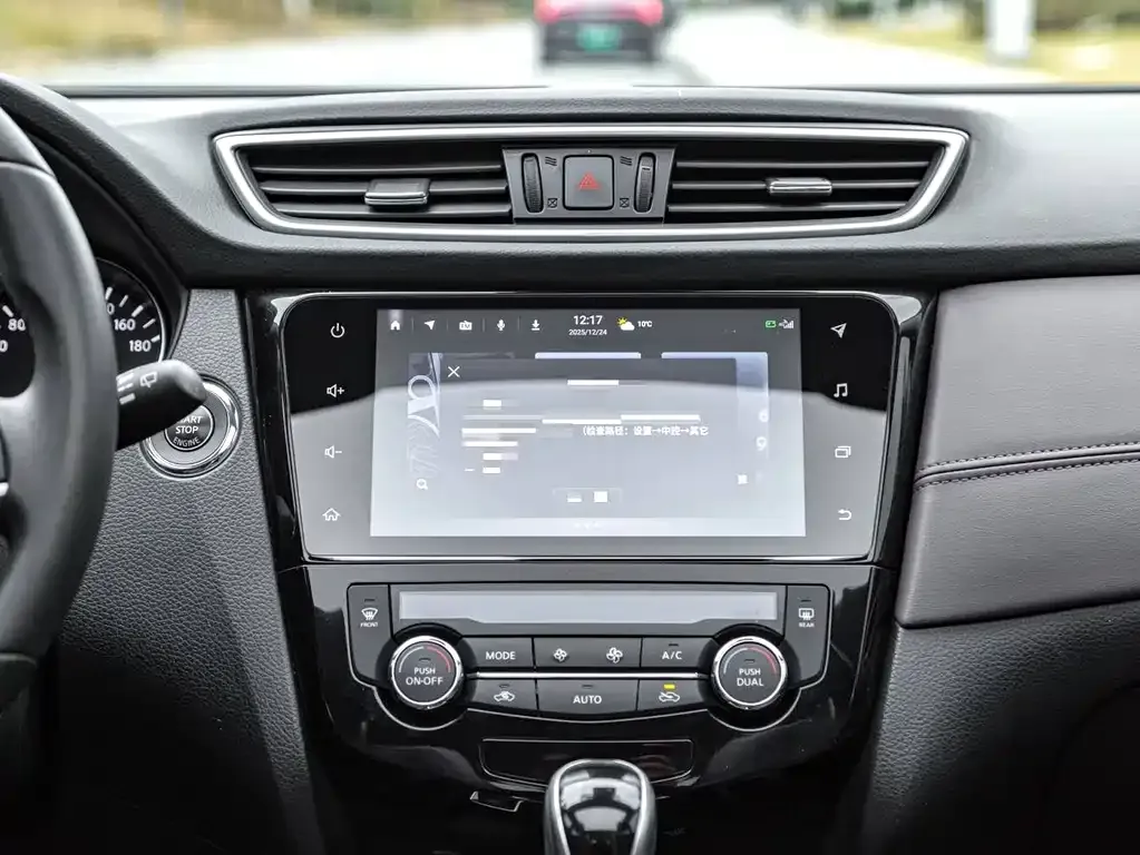 Nissan Qashqai — фото 8