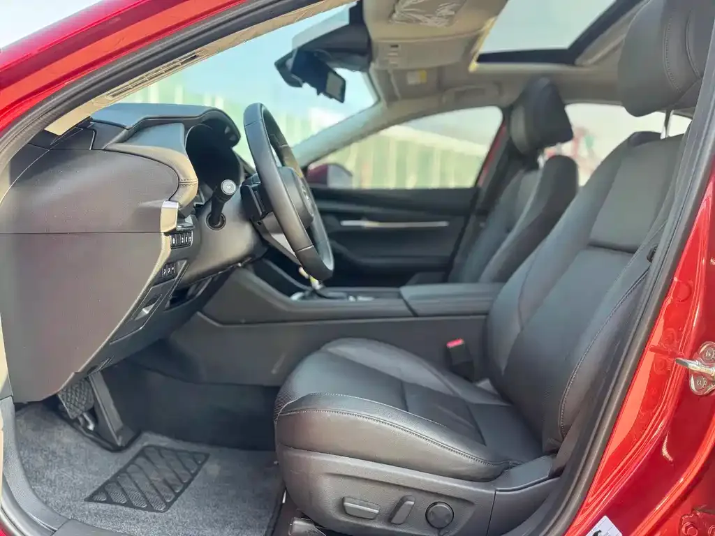 Mazda 3 Axela 2024 из CN, фото 7