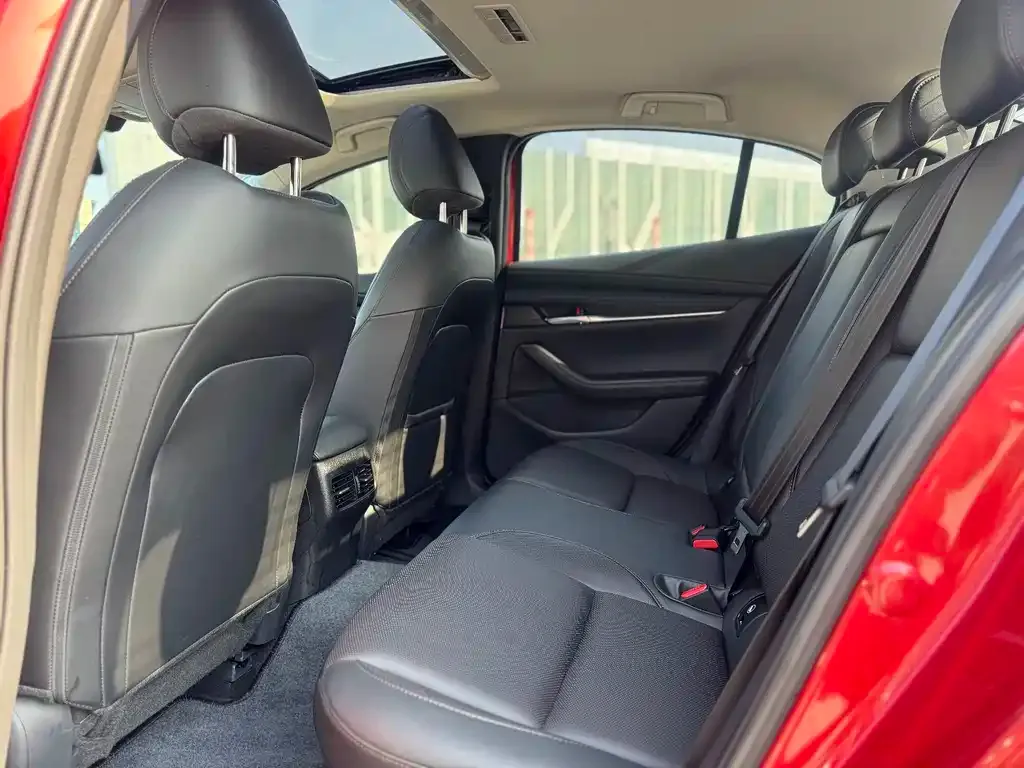 Mazda 3 Axela 2024 из CN, фото 10