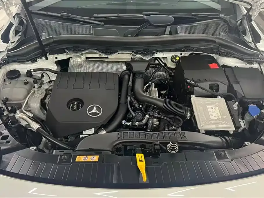 Mercedes-Benz GLA — фото 10