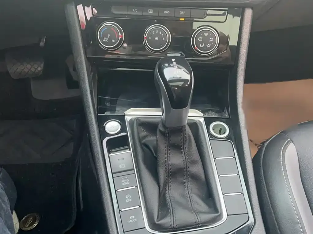 Volkswagen Sagitar 2022 из CN, фото 6
