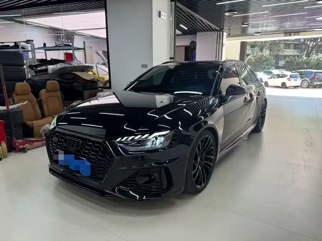Audi RS 4 2022 из CN, фото 1