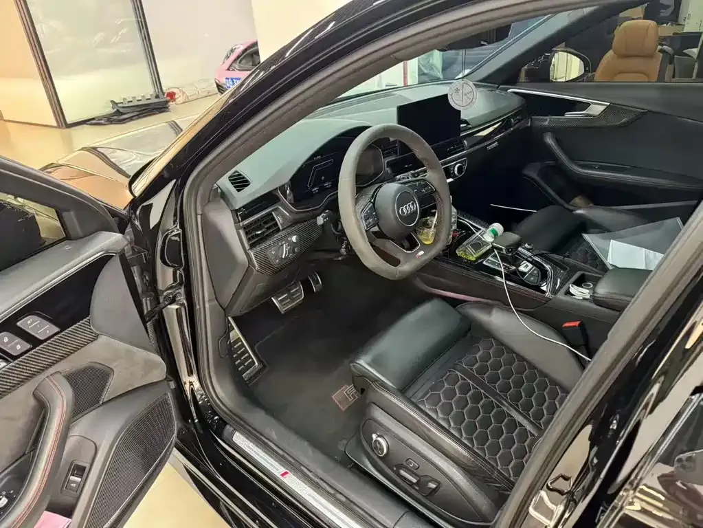 Audi RS 4 2022 из CN, фото 5