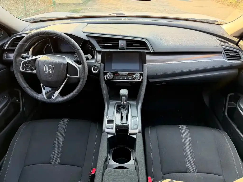 Honda Civic 2021 из CN, фото 5