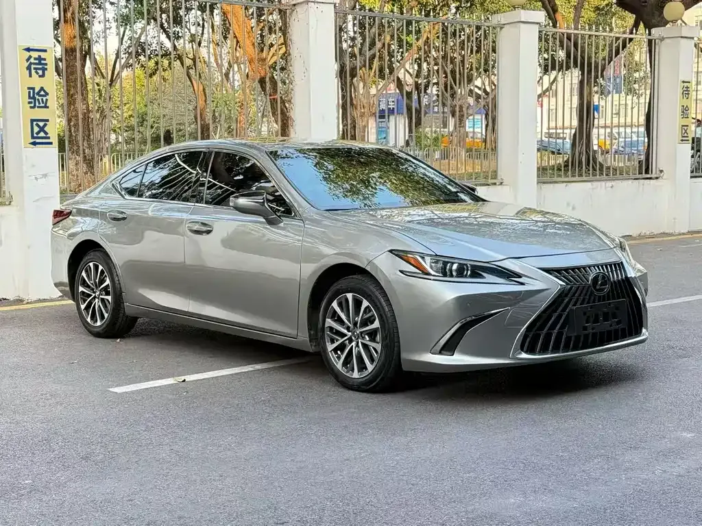 Lexus ES 2023 из CN, фото 7