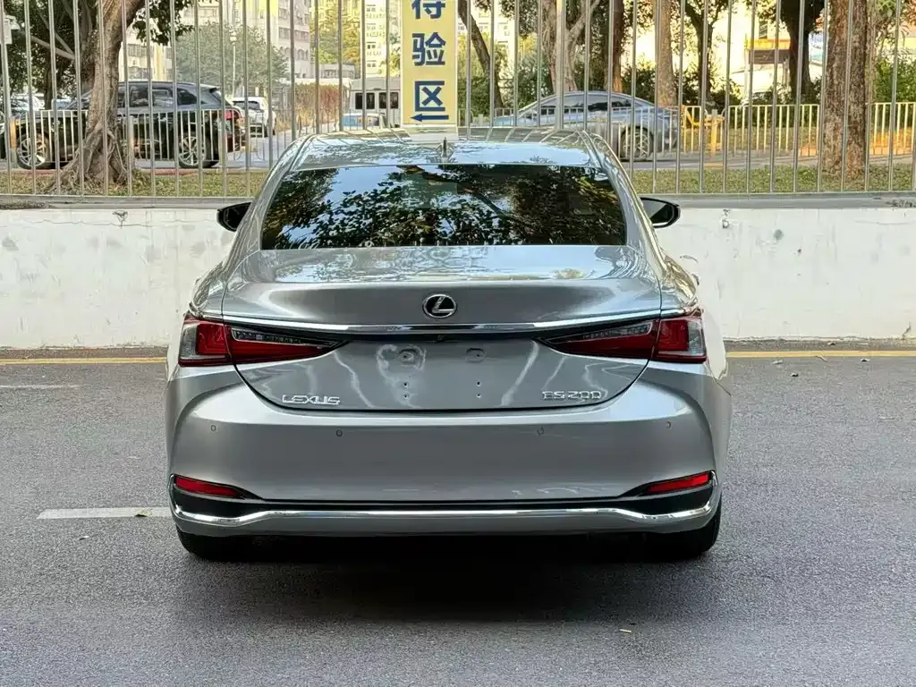 Lexus ES 2023 из CN, фото 6