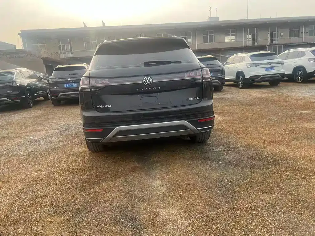 Volkswagen Tayron 2023 из CN, фото 3