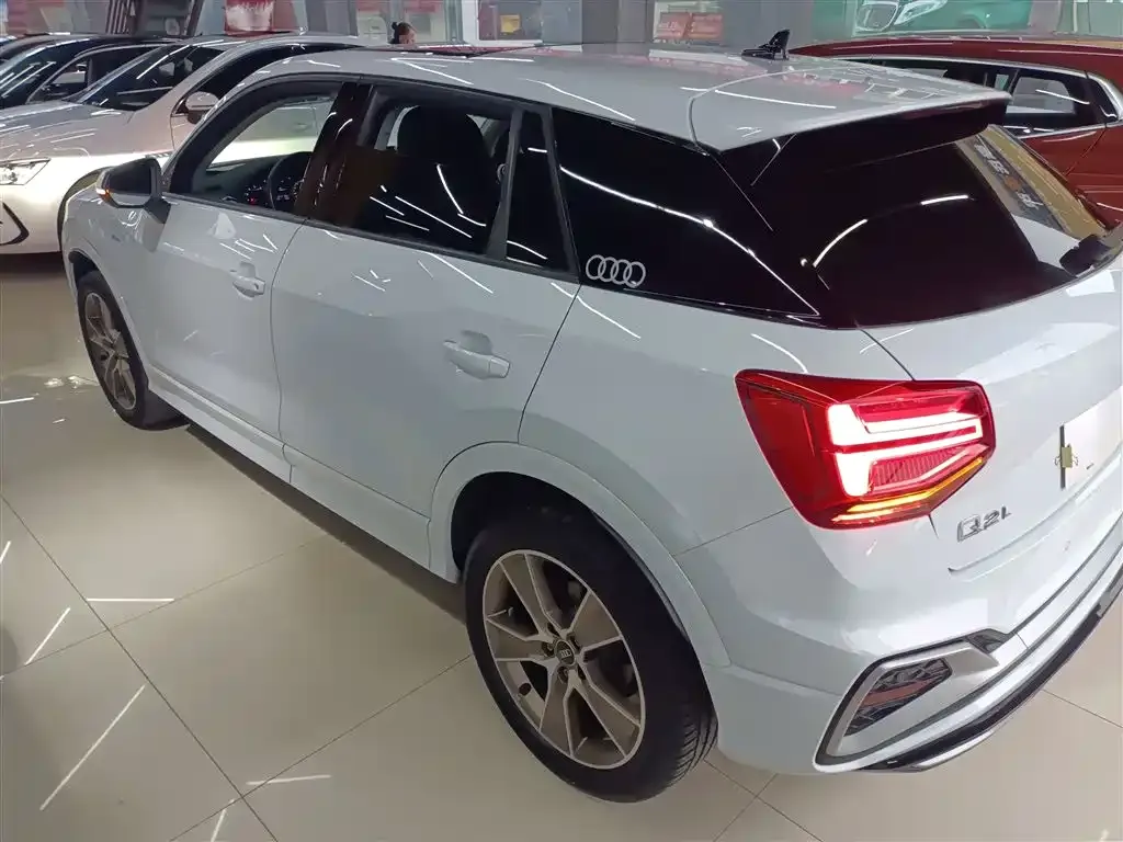 Audi Q2L 2022 из CN, фото 6