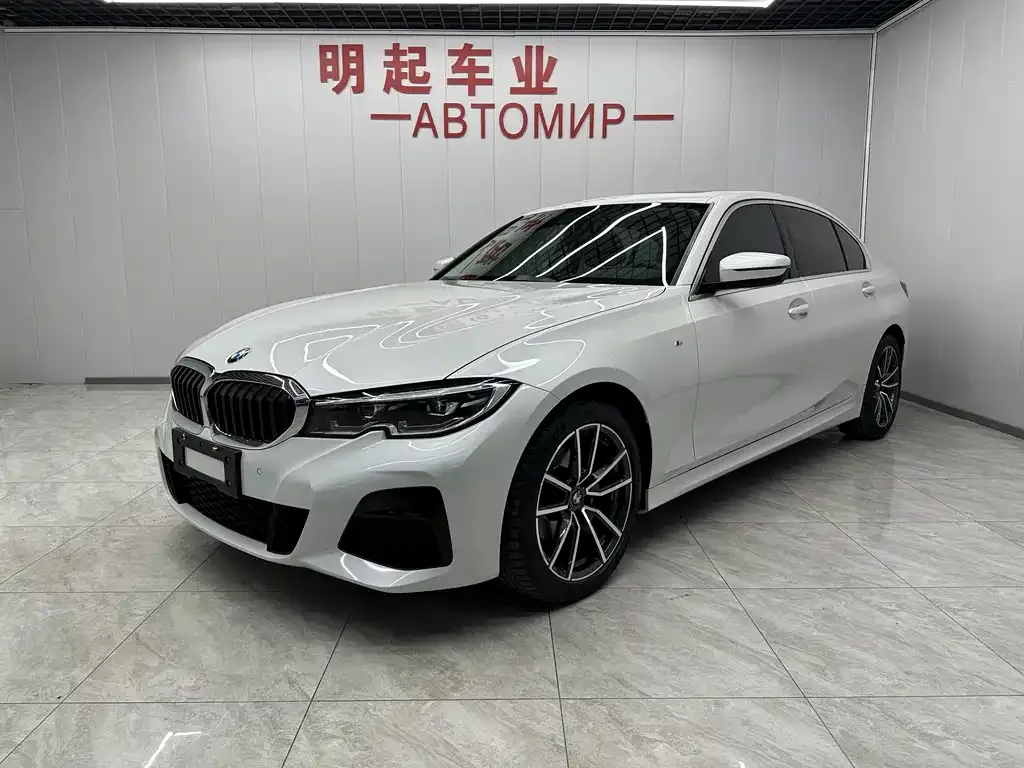 BMW 3 Series 2022 из CN, фото 1