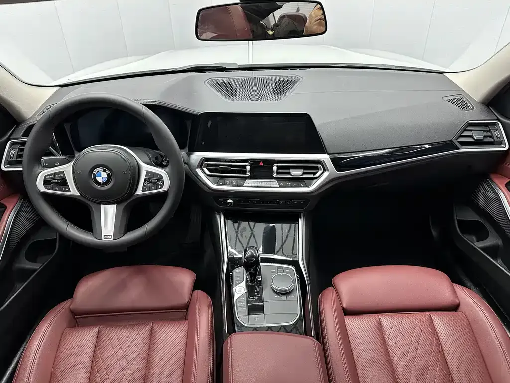 BMW 3 Series 2022 из CN, фото 8