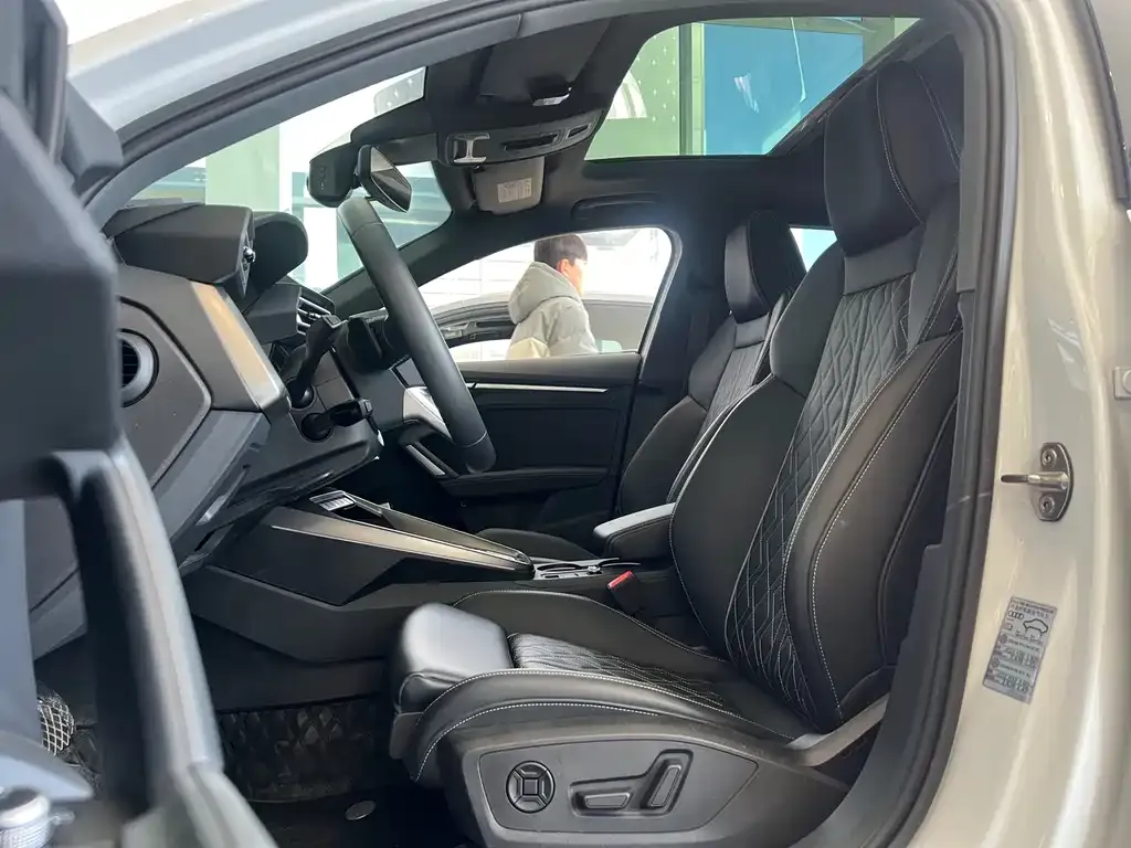 Audi A3 2025 из CN, фото 7
