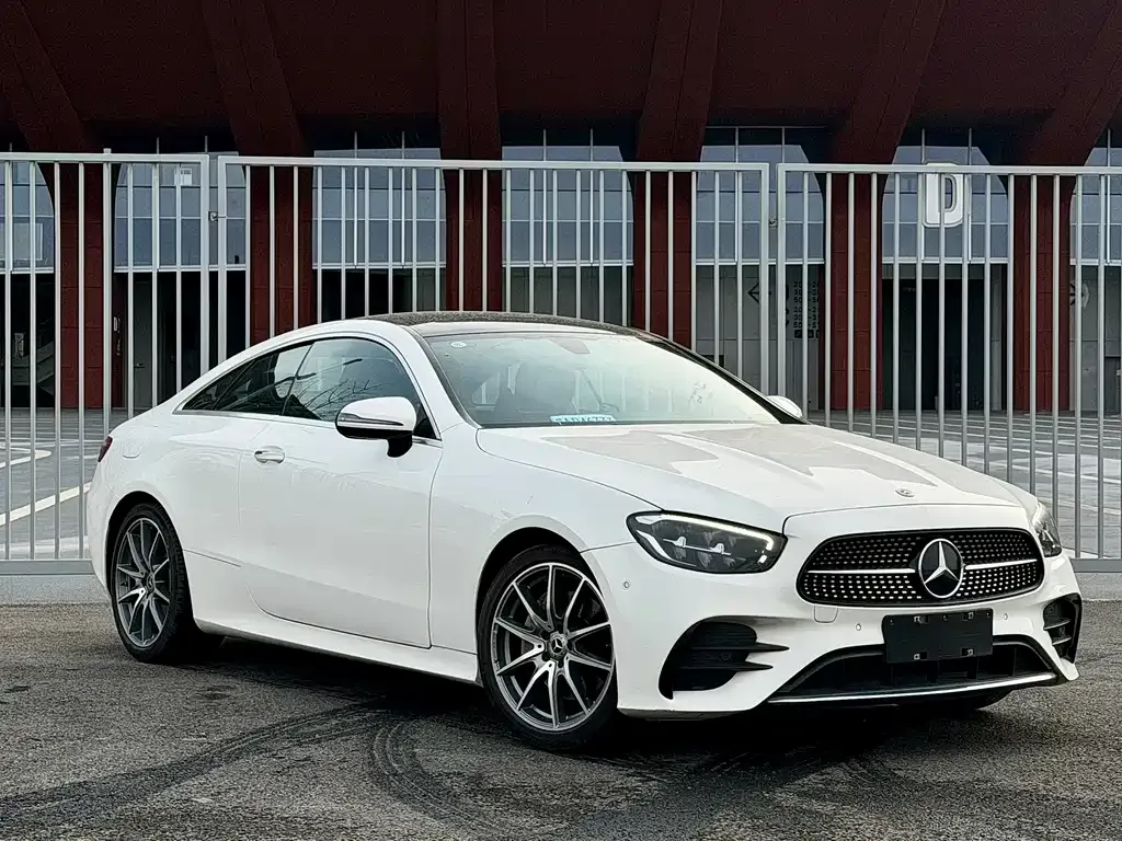 Mercedes-Benz E-Class (Import) — фото 4