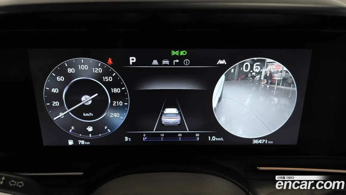 Kia Carnival — фото 10