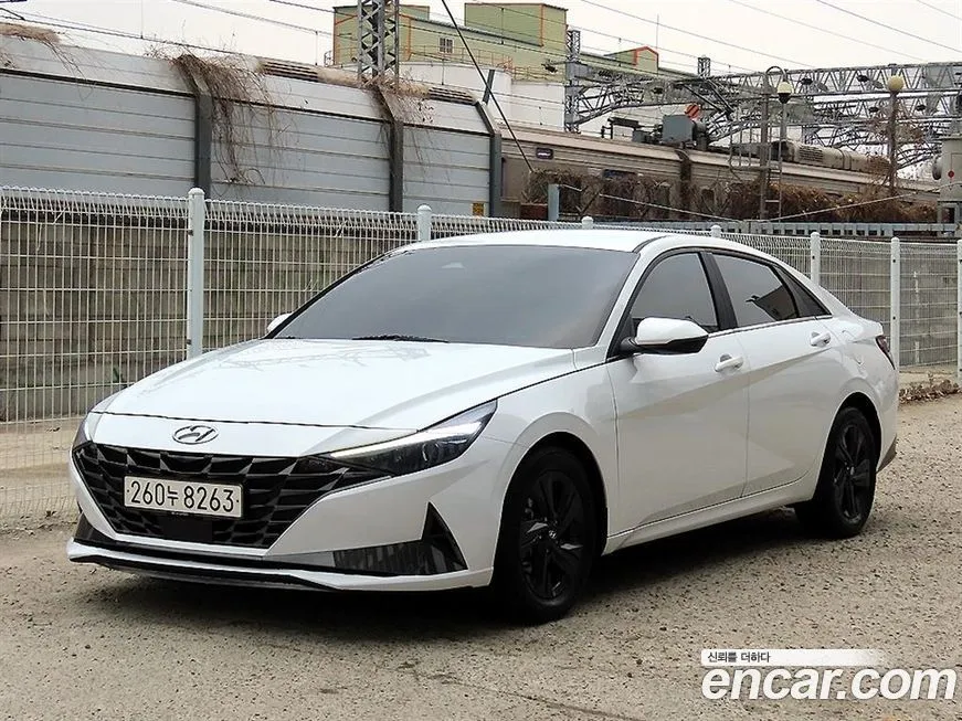 Hyundai AVANTE — фото 8