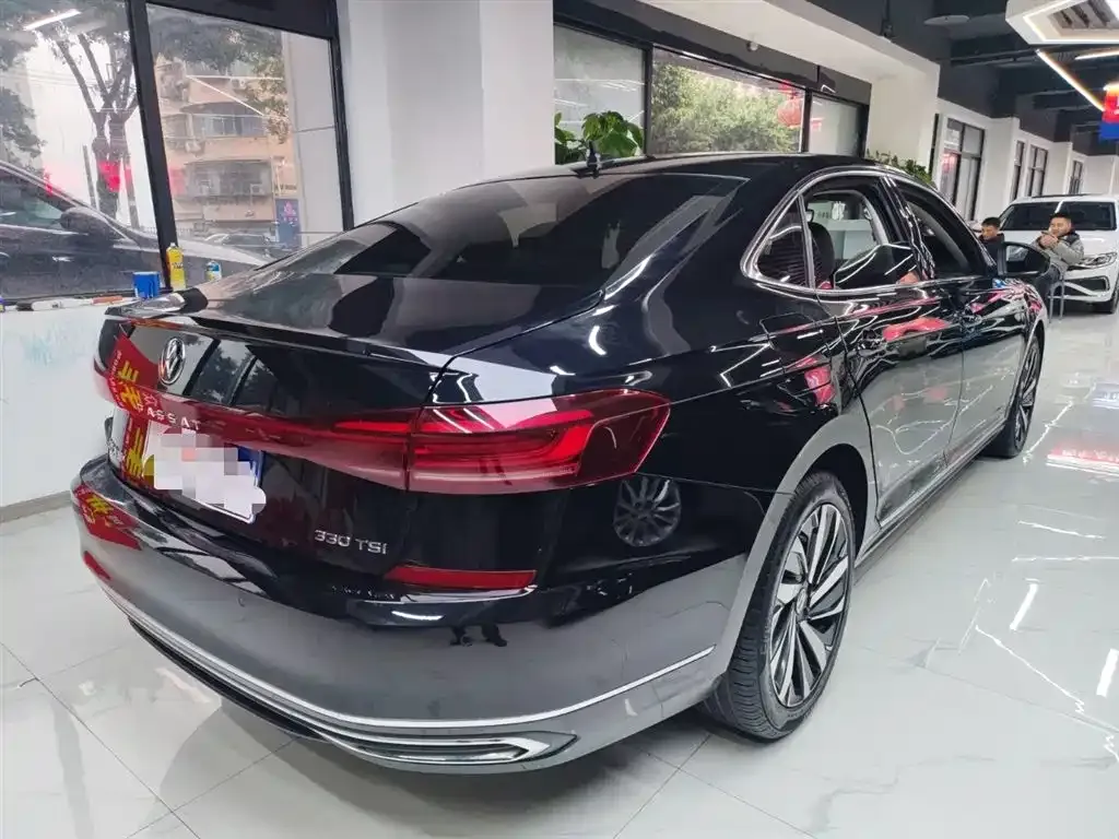 Volkswagen Passat — фото 5