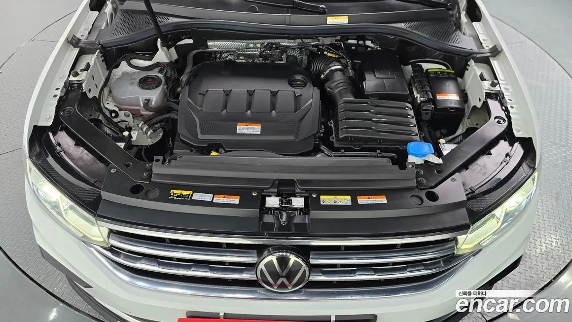 Volkswagen Tiguan — фото 5