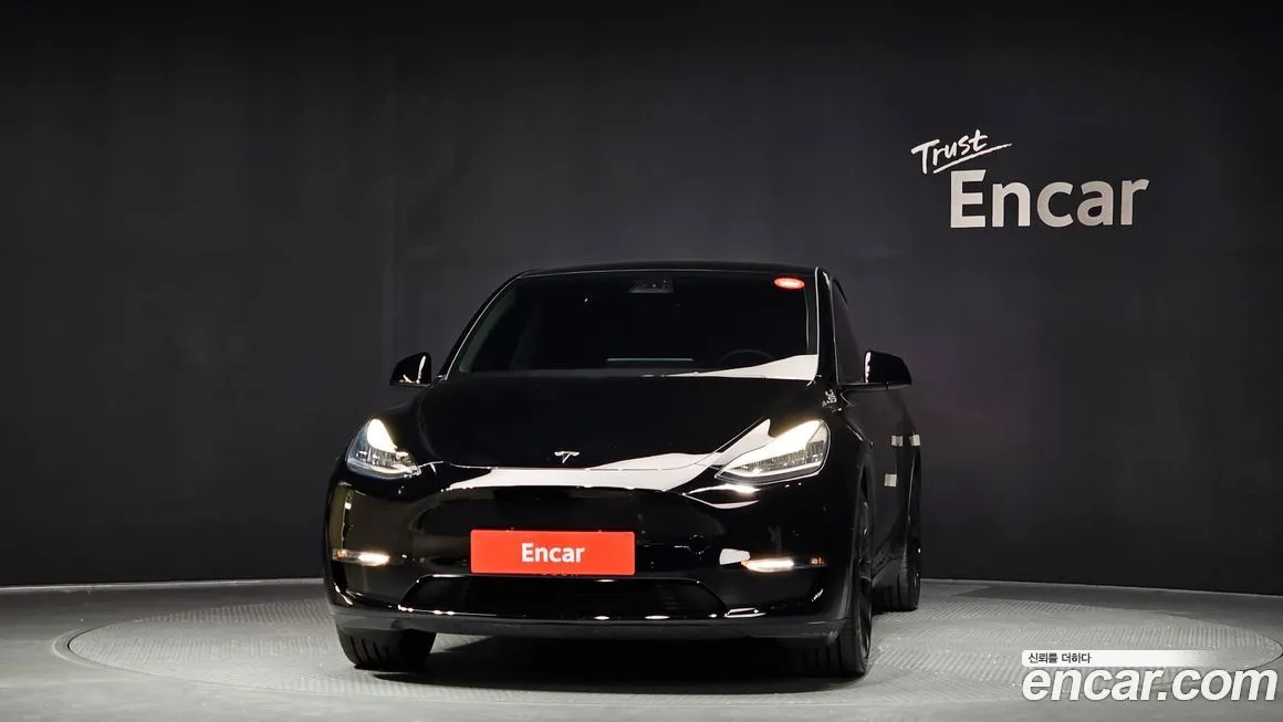 Tesla Model Y — фото 3