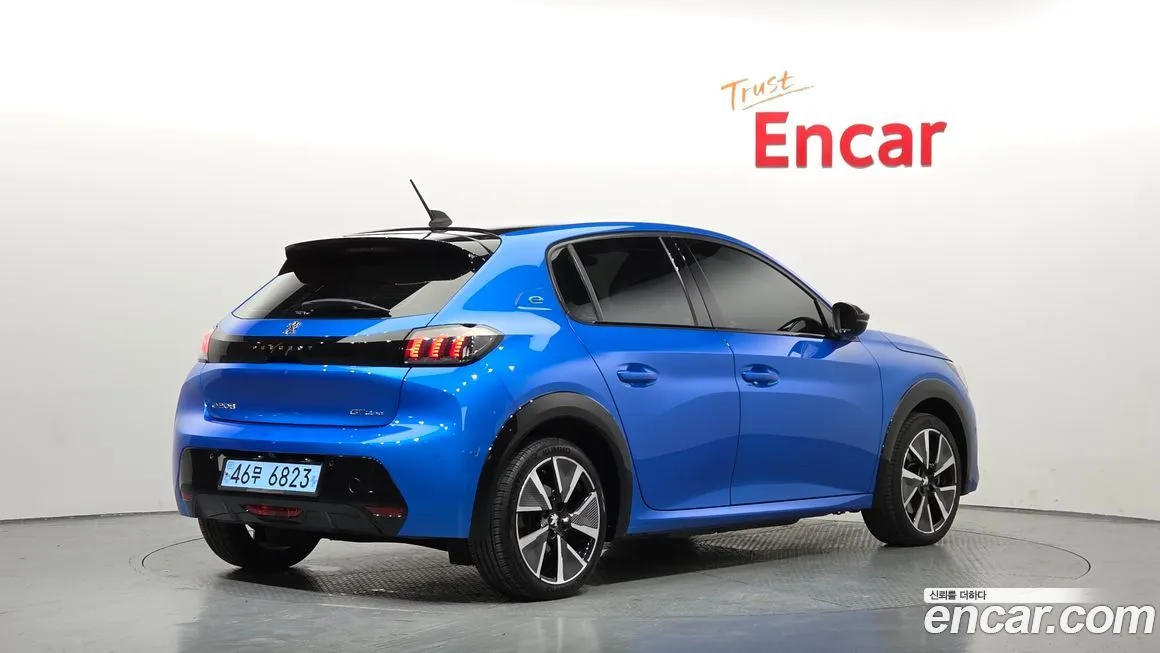 Peugeot 208 2021 из KR, фото 2