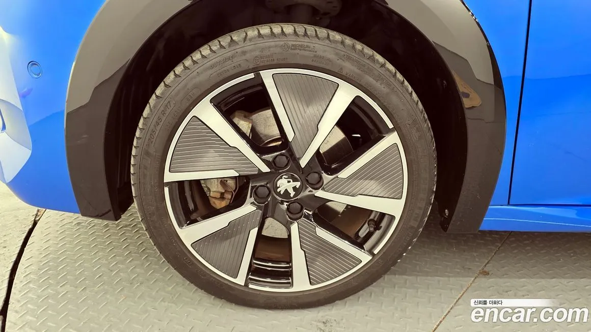 Peugeot 208 2021 из KR, фото 5