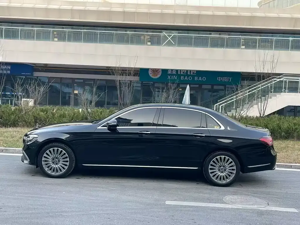 Mercedes-Benz E-Class 2023 из CN, фото 6