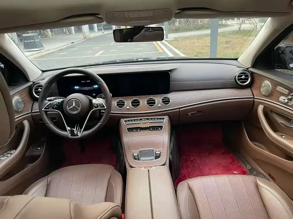 Mercedes-Benz E-Class 2023 из CN, фото 3