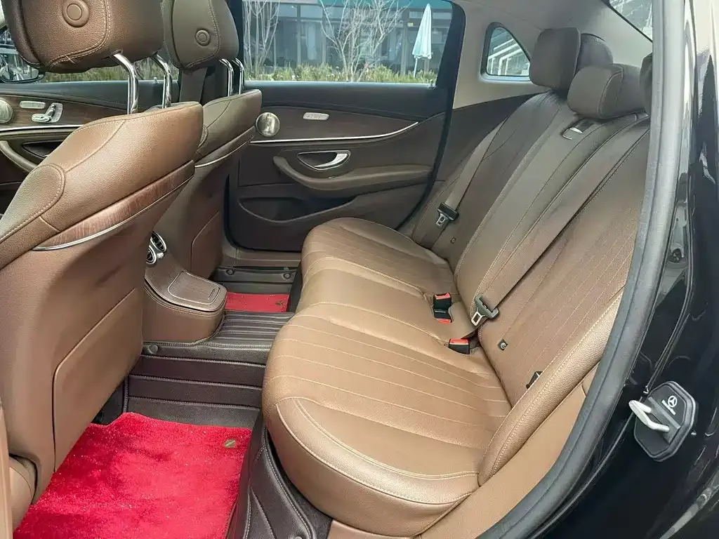 Mercedes-Benz E-Class 2023 из CN, фото 8