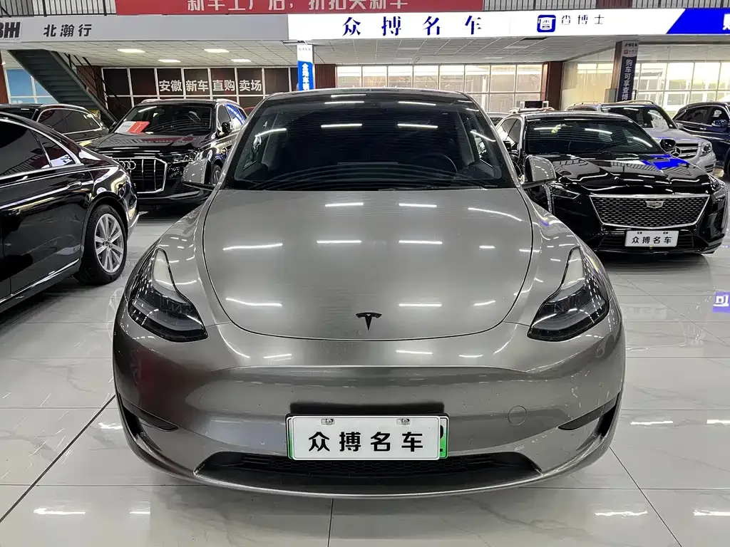 Tesla Model Y 2023 из CN, фото 3
