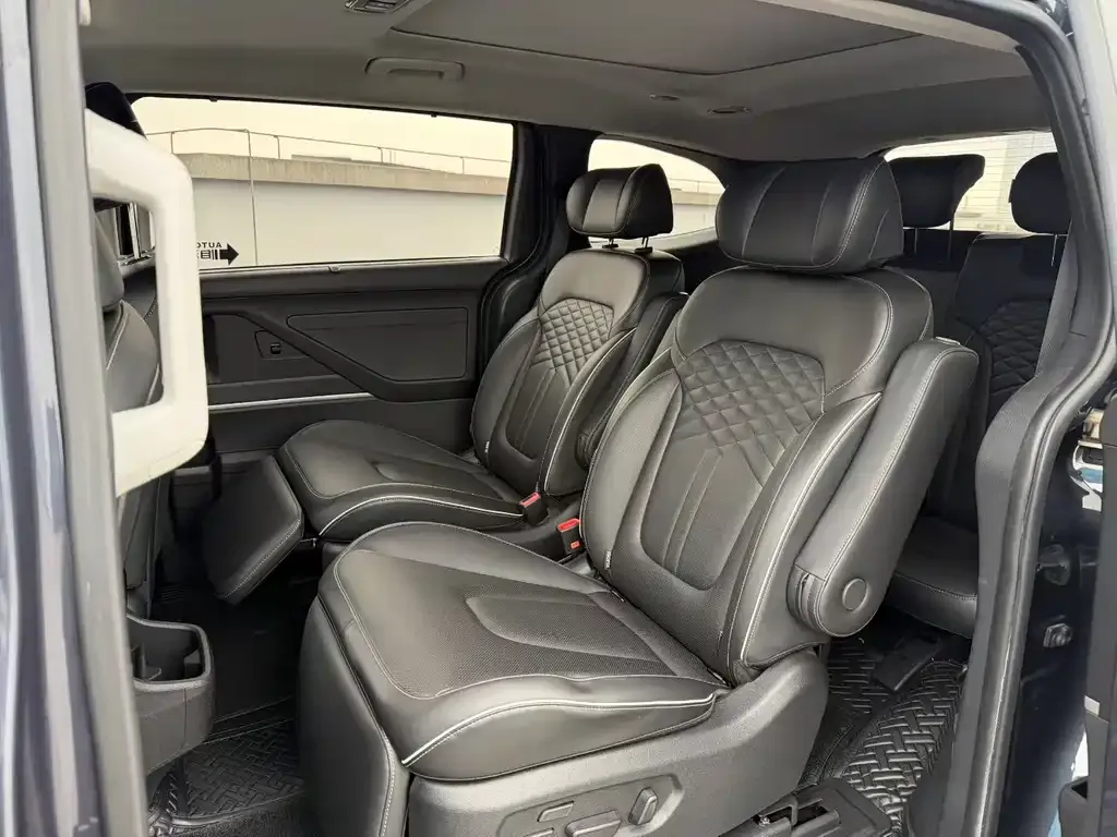 Hyundai Custo — фото 7