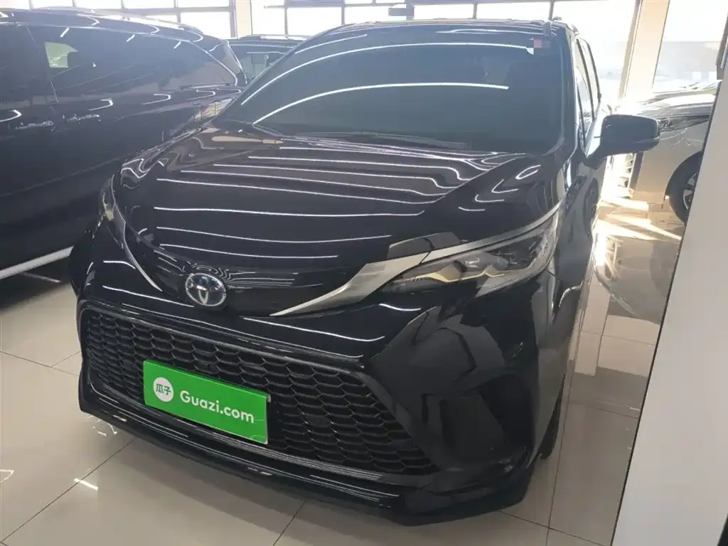 Toyota Granvia 2024 из CN, фото 1
