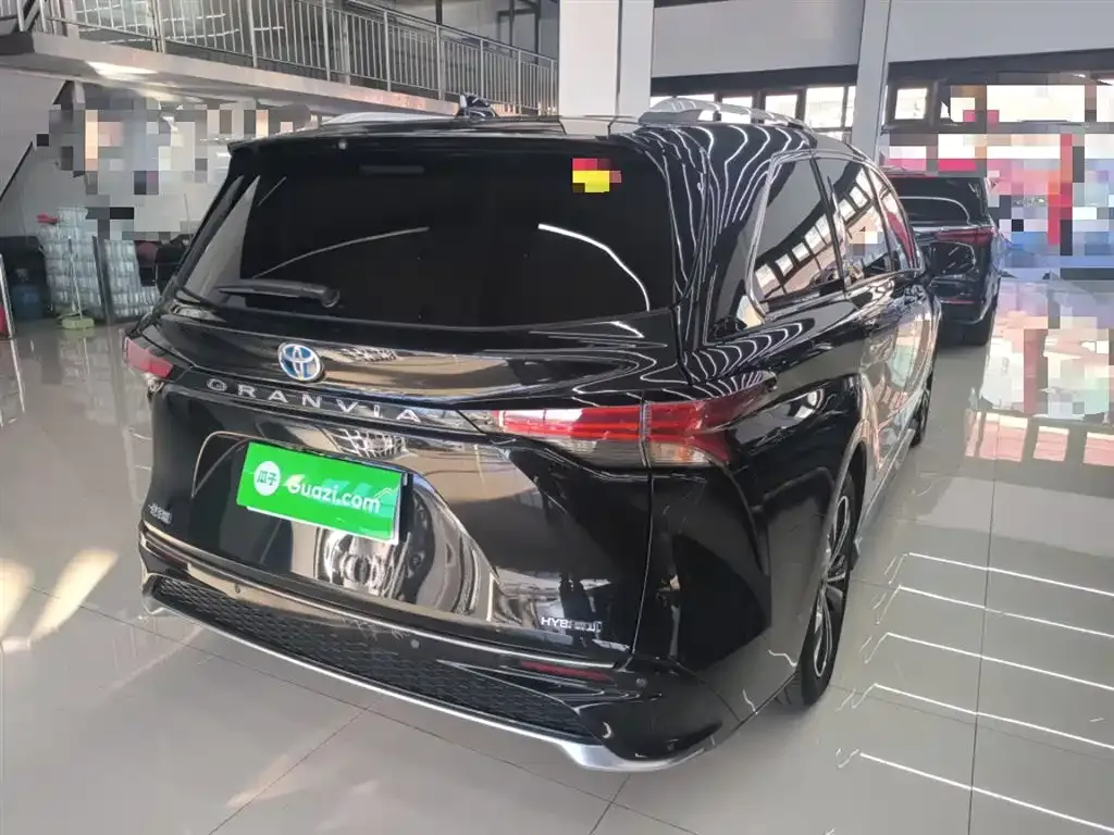 Toyota Granvia 2024 из CN, фото 5