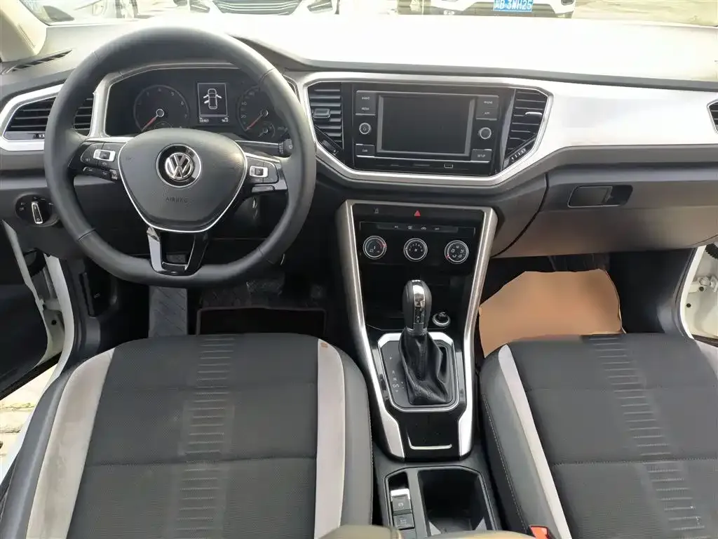 Volkswagen T-Roc 2021 из CN, фото 4
