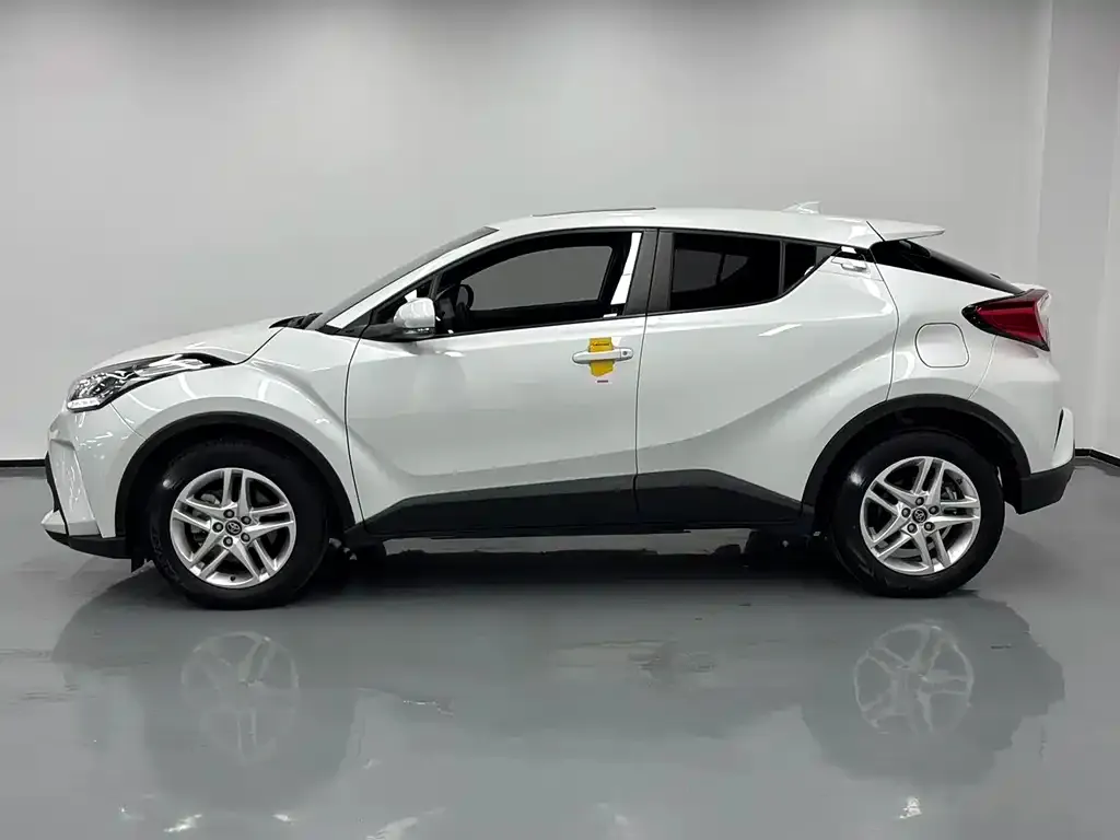 Toyota C-HR 2023 из CN, фото 7