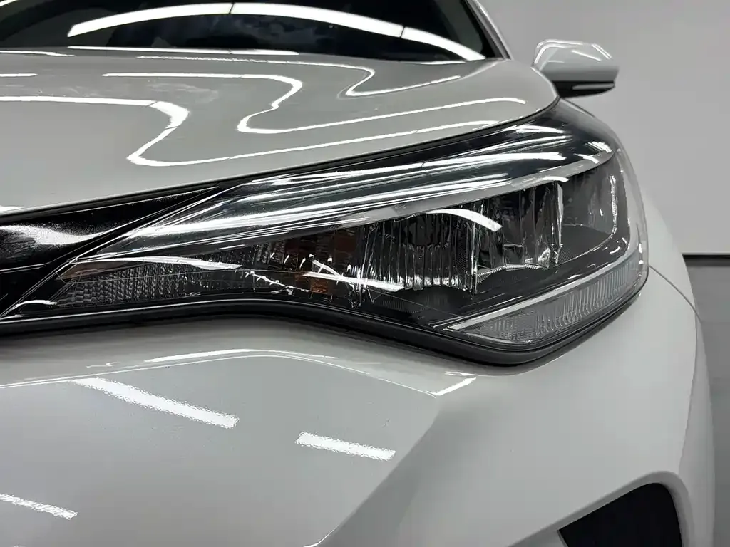 Toyota C-HR 2023 из CN, фото 9