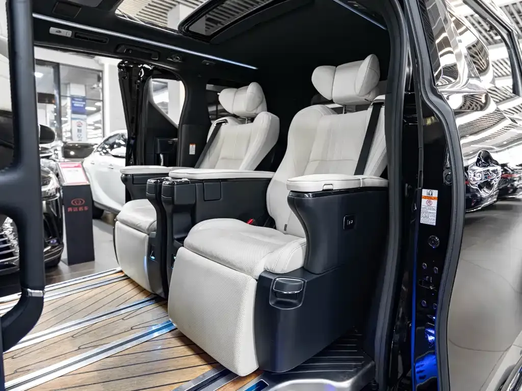 Lexus LM 2021 из CN, фото 10