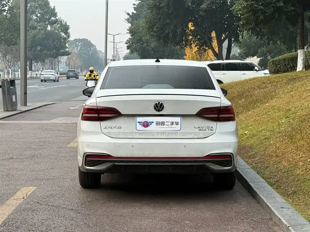 Volkswagen Lavida 2024 из CN, фото 8