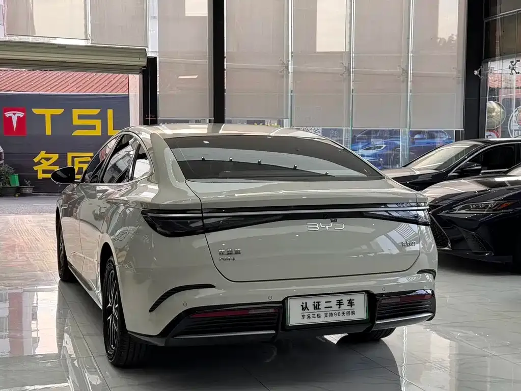 BYD Seal 07 DM-i — фото 2