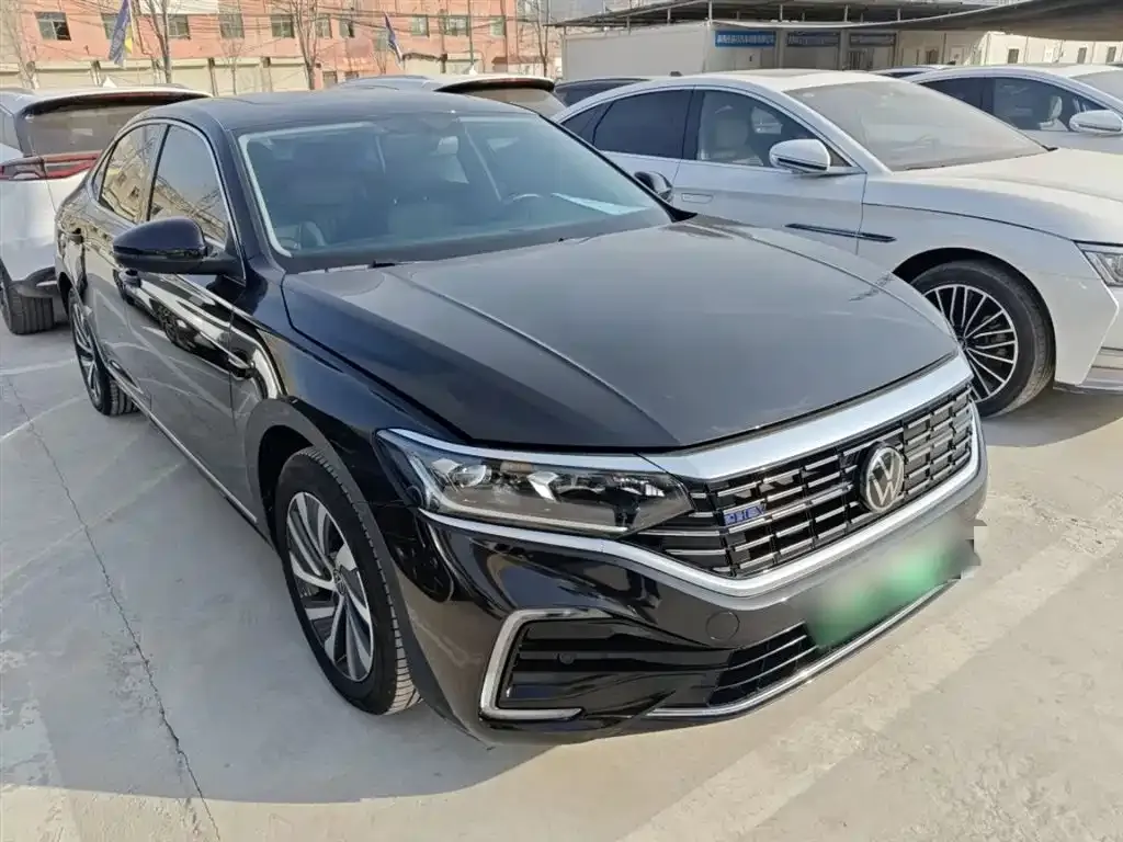 Volkswagen Passat New Energy — фото 4