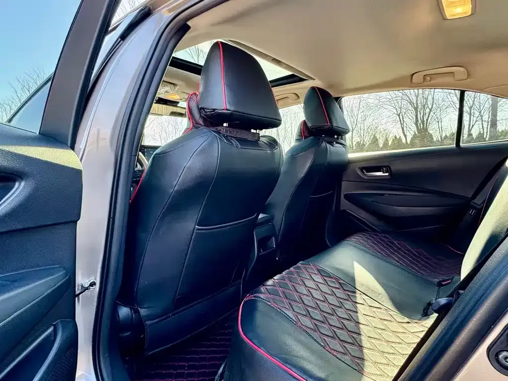 Toyota Corolla 2021 из CN, фото 2