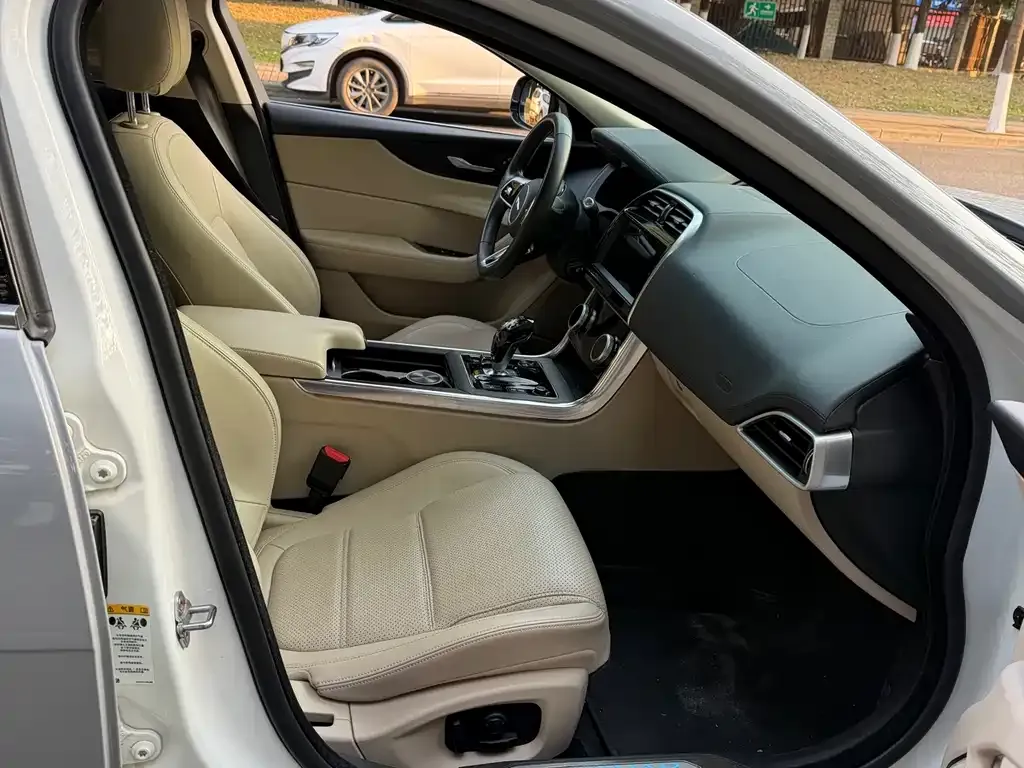 Jaguar XEL 2021 из CN, фото 3
