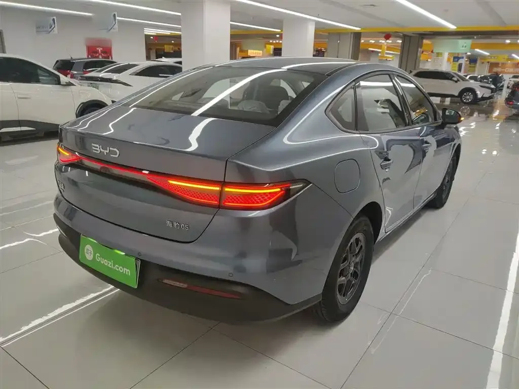 BYD Seal 05 DM-i — фото 10