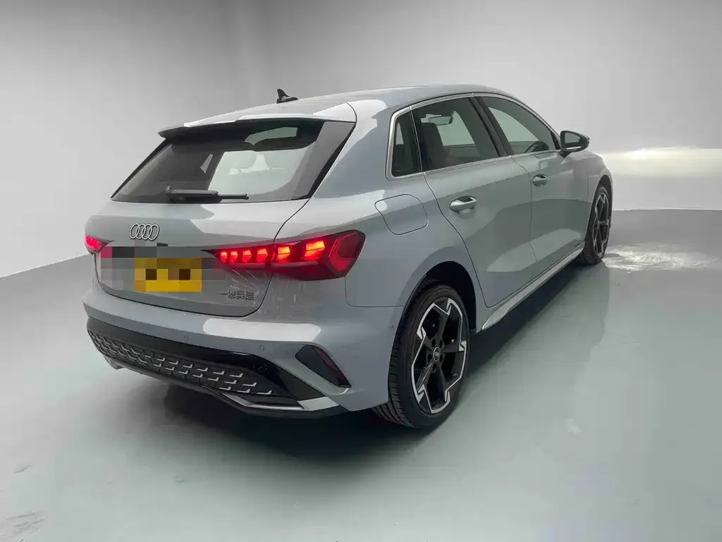 Audi A3 2024 из CN, фото 4