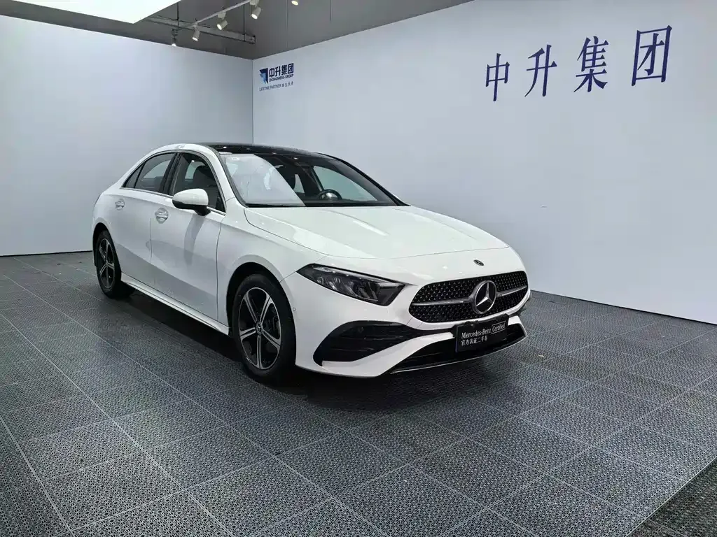 Mercedes-Benz A-Class 2023 из CN, фото 4