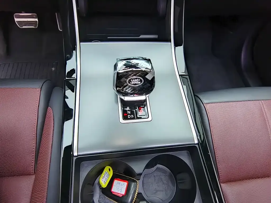 Land Rover Velar 2023 из CN, фото 7